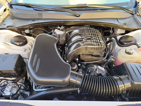 Used 2023 Chrysler 300 Touring w/ Sport Appearance Package image 22