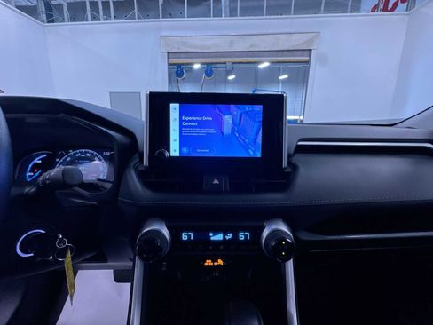 Used 2024 Toyota RAV4 LE image 15