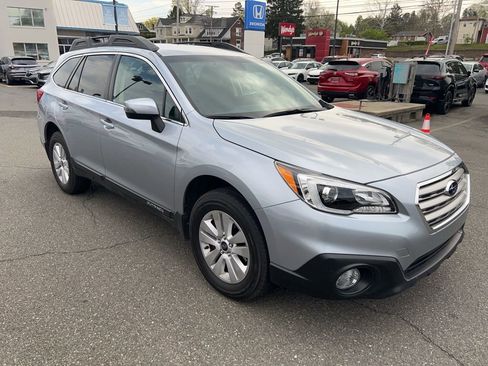Used 2017 Subaru Outback 2.5i Premium image 1