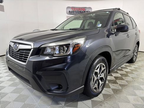Used 2019 Subaru Forester Premium image 8