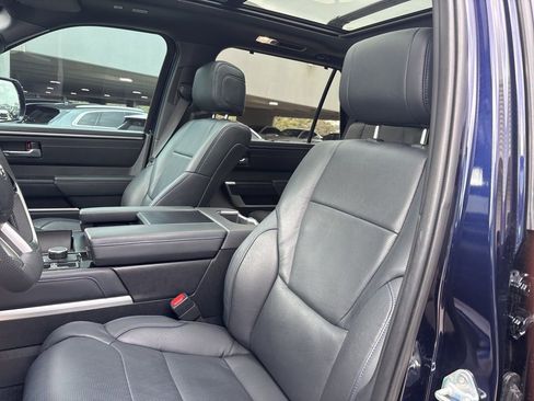 Used 2025 Toyota Sequoia Platinum image 13