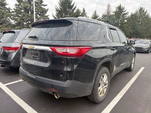 Used 2018 Chevrolet Traverse LT image 3