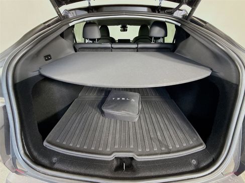Used 2026 Tesla Model Y 2WD image 16