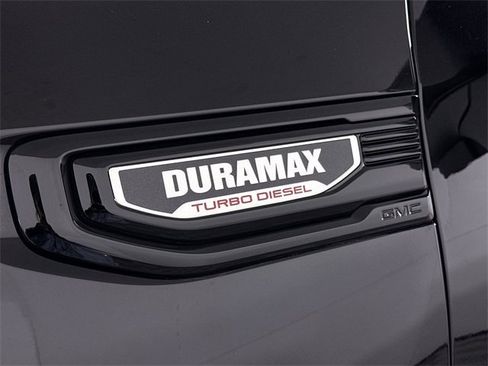 New 2025 GMC Sierra 1500 Elevation image 31