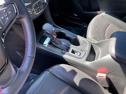 Used 2024 Chevrolet Equinox RS w/ RS Leather Package image 15