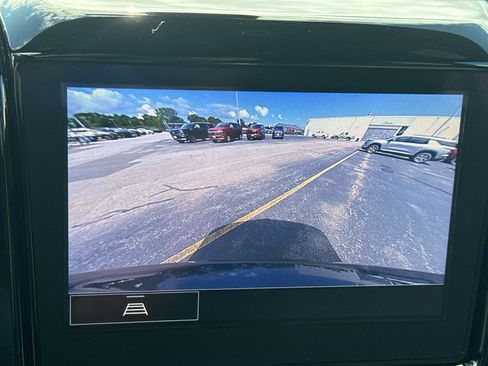 Used 2023 Chevrolet Traverse LT w/ LPO, Floor Liner Package AWD/4WD image 20