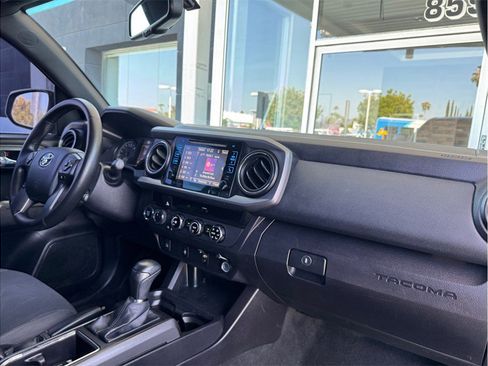 Used 2016 Toyota Tacoma TRD Sport w/ Towing Package AWD/4WD image 21