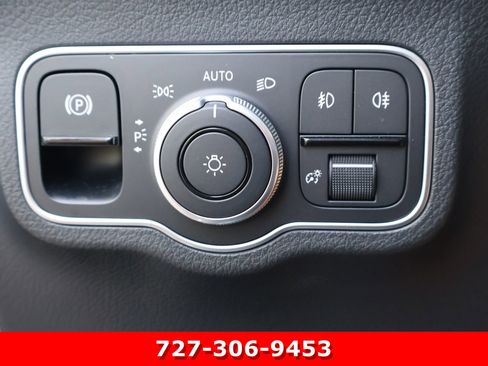 Certified 2025 Mercedes-Benz GLA 250 4MATIC image 24