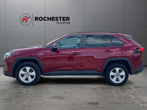 Used 2020 Toyota RAV4 LE w/ All Weather Liner Package AWD/4WD image 2