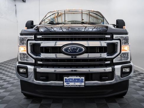 Used 2021 Ford F250 XLT w/ XLT Value Package AWD/4WD image 2