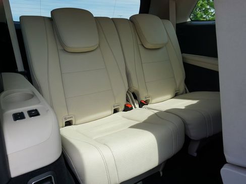 Used 2022 Mercedes-Benz GLS 450 4MATIC image 52