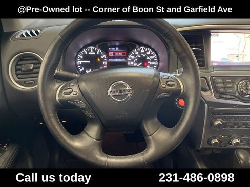 Used 2020 Nissan Pathfinder SL AWD/4WD image 20