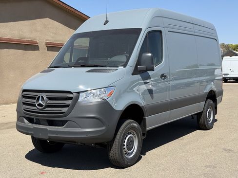 New 2025 Mercedes-Benz Sprinter 2500 image 4