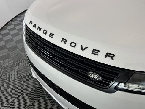 Used 2024 Land Rover Range Rover Sport Dynamic SE image 16