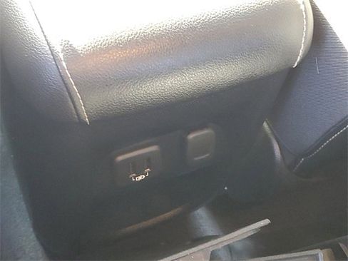 Used 2020 GMC Canyon Denali image 29