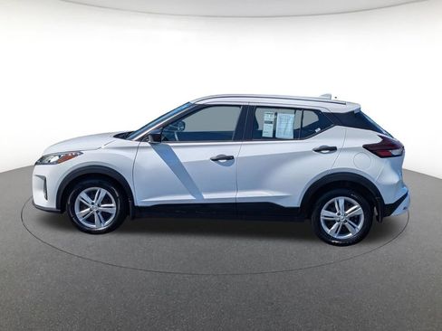 Used 2024 Nissan Kicks S FWD image 8