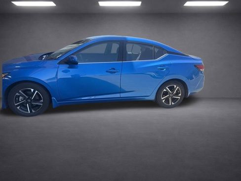 Used 2024 Nissan Sentra SV FWD image 7
