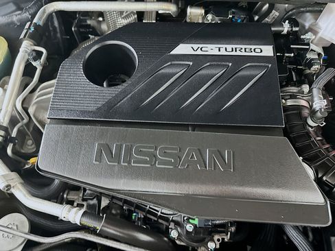 Used 2023 Nissan Rogue SV w/ SV Premium B Package FWD image 33