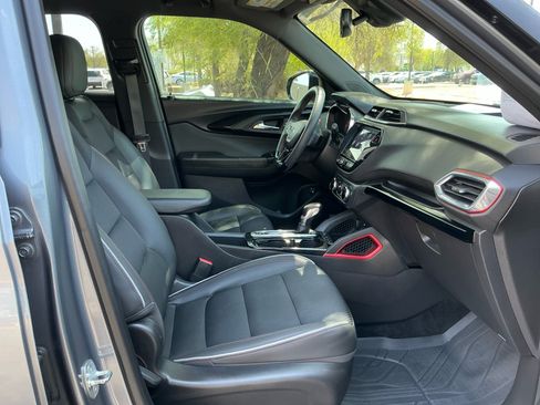 Used 2021 Chevrolet TrailBlazer RS w/ Sun and Liftgate Package FWD image 19