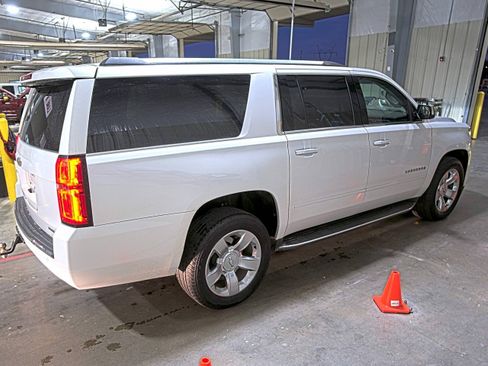Used 2019 Chevrolet Suburban Premier image 4