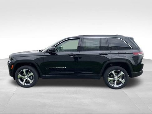 New 2026 Jeep Grand Cherokee Limited AWD/4WD image 11