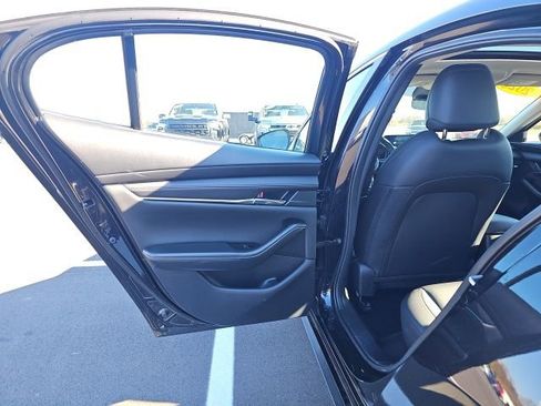 Used 2025 MAZDA MAZDA3 s image 21