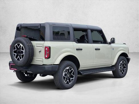 New 2026 Ford Bronco Outer Banks AWD/4WD image 4