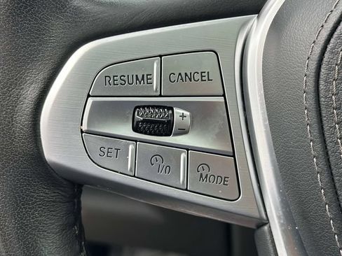 Used 2025 BMW X7 xDrive40i AWD/4WD image 29
