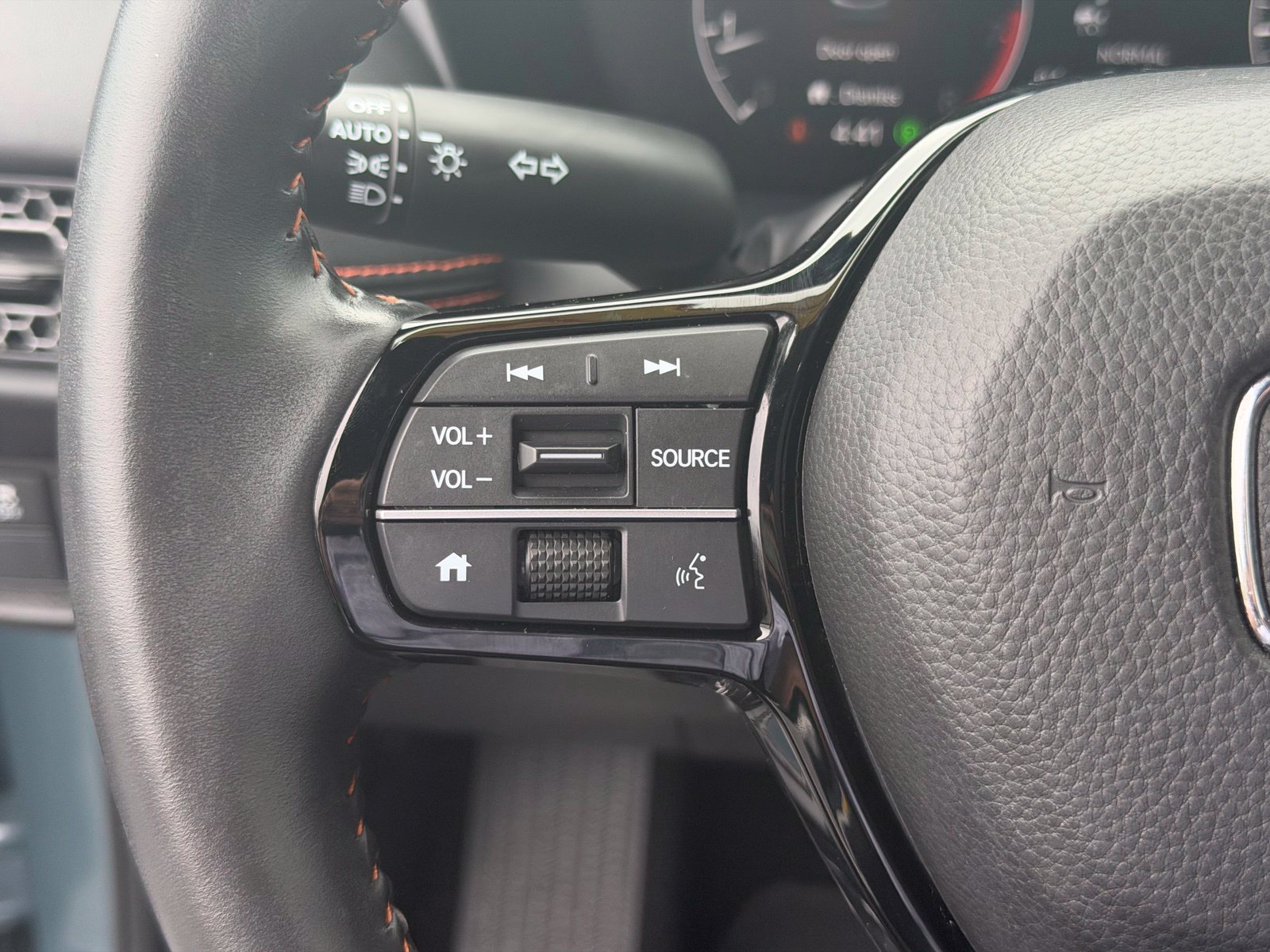 Used 2024 Honda HR-V Sport image 15
