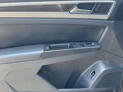 Used 2019 Volkswagen Atlas SEL AWD/4WD image 16