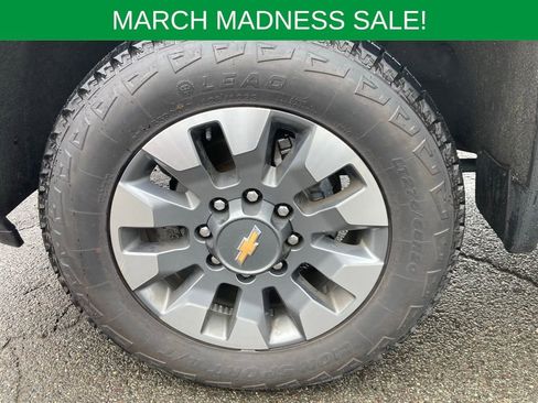 Used 2024 Chevrolet Silverado 2500 Custom w/ Custom Value Package image 22