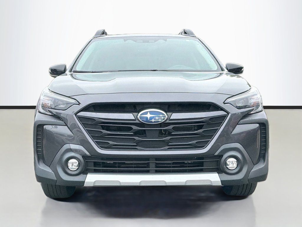 Used 2024 Subaru Outback Limited XT AWD/4WD image 3