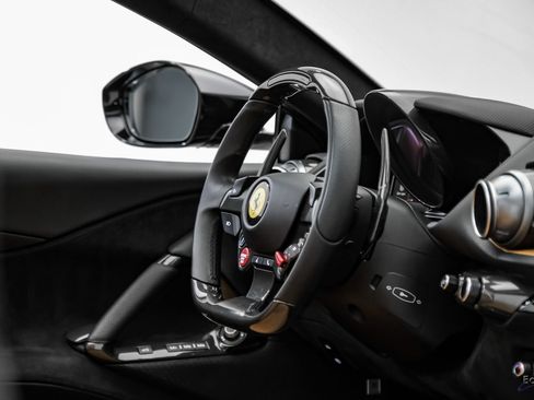 Used 2022 Ferrari 812 GTS RWD image 76