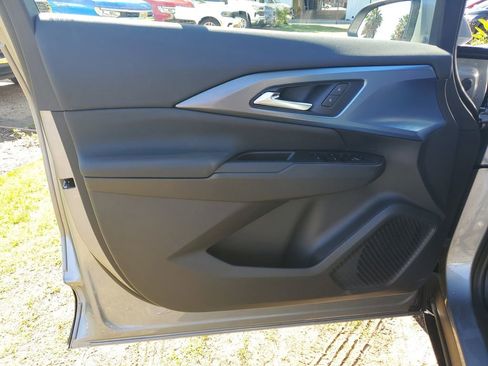 Used 2026 Chevrolet Equinox EV LT image 19