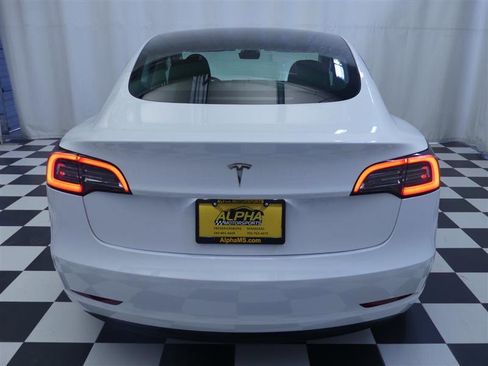 Used 2023 Tesla Model 3 Standard Range RWD image 5