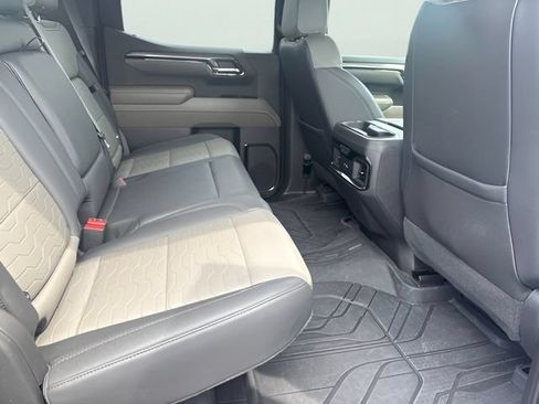 Used 2023 Chevrolet Silverado 1500 ZR2 w/ Technology Package AWD/4WD image 32