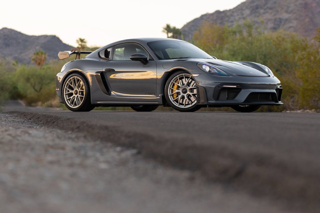 Used 2023 Porsche 718 Cayman GT4 RS RWD image 2