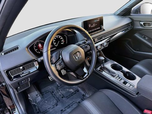 Used 2025 Honda Civic Sport image 9