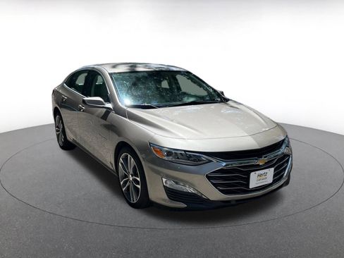 Used 2024 Chevrolet Malibu LT image 1