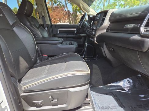 Used 2022 RAM 2500 Laramie AWD/4WD image 10