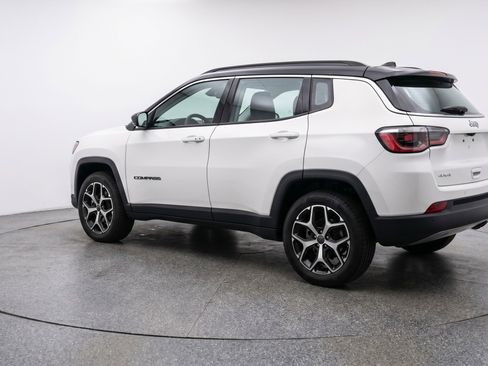 Used 2025 Jeep Compass Limited AWD/4WD image 6