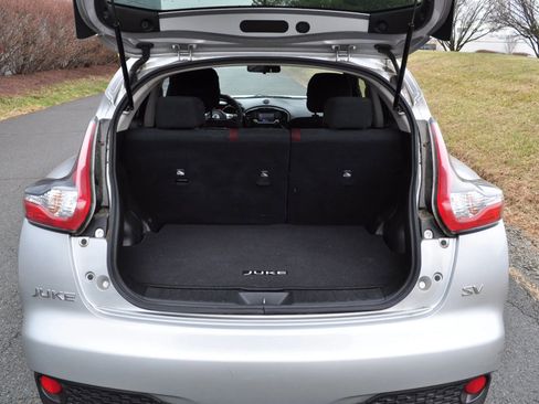 Used 2017 Nissan Juke SV image 22