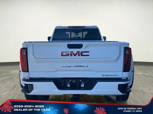 New 2026 GMC Sierra 3500 Denali w/ Denali Reserve Package AWD/4WD image 5