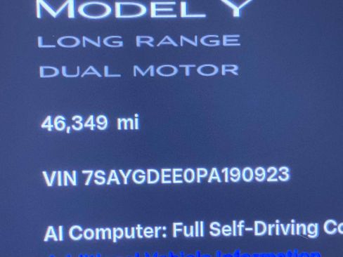 Used 2023 Tesla Model Y Long Range AWD/4WD image 16
