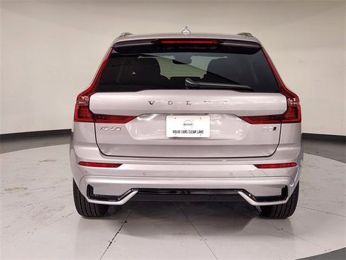 New 2026 Volvo XC60 B5 Core image 10