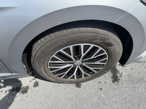 Used 2021 Volkswagen Jetta SE image 11