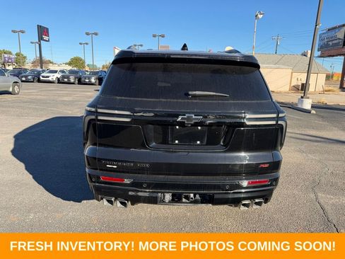 Used 2024 Chevrolet Traverse RS w/ LPO, Floor Liner Package image 5