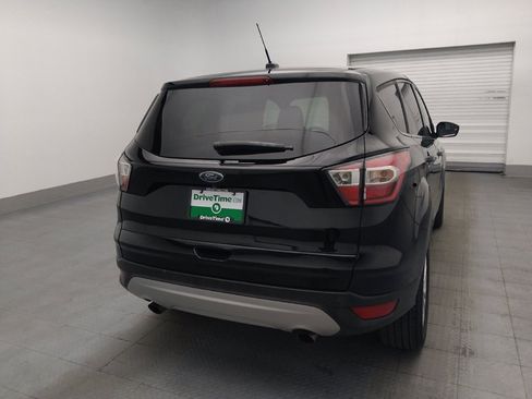 Used 2017 Ford Escape SE FWD image 7