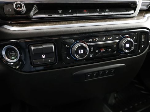 Used 2024 Chevrolet Silverado 3500 LT w/ Convenience Package image 25