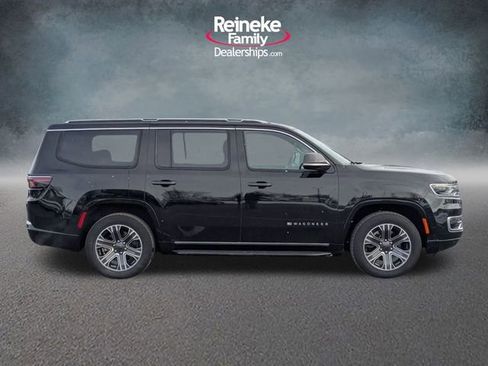 Used 2024 Jeep Wagoneer Series II w/ Flexible Seating Group AWD/4WD image 4
